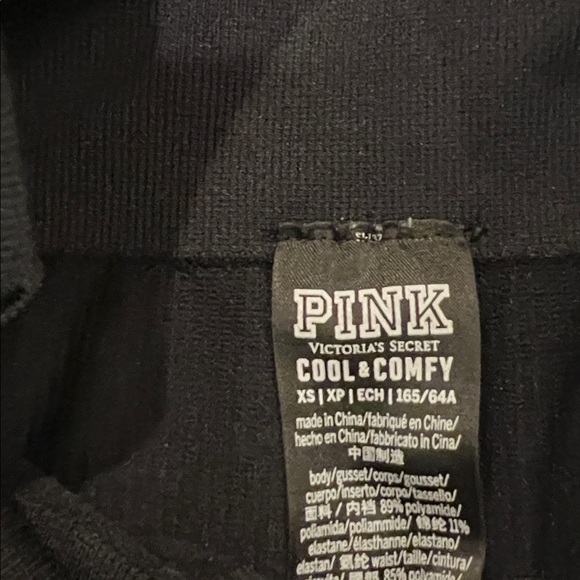 PINK Victoria's Secret Black Leggings - Picture 3 of 6